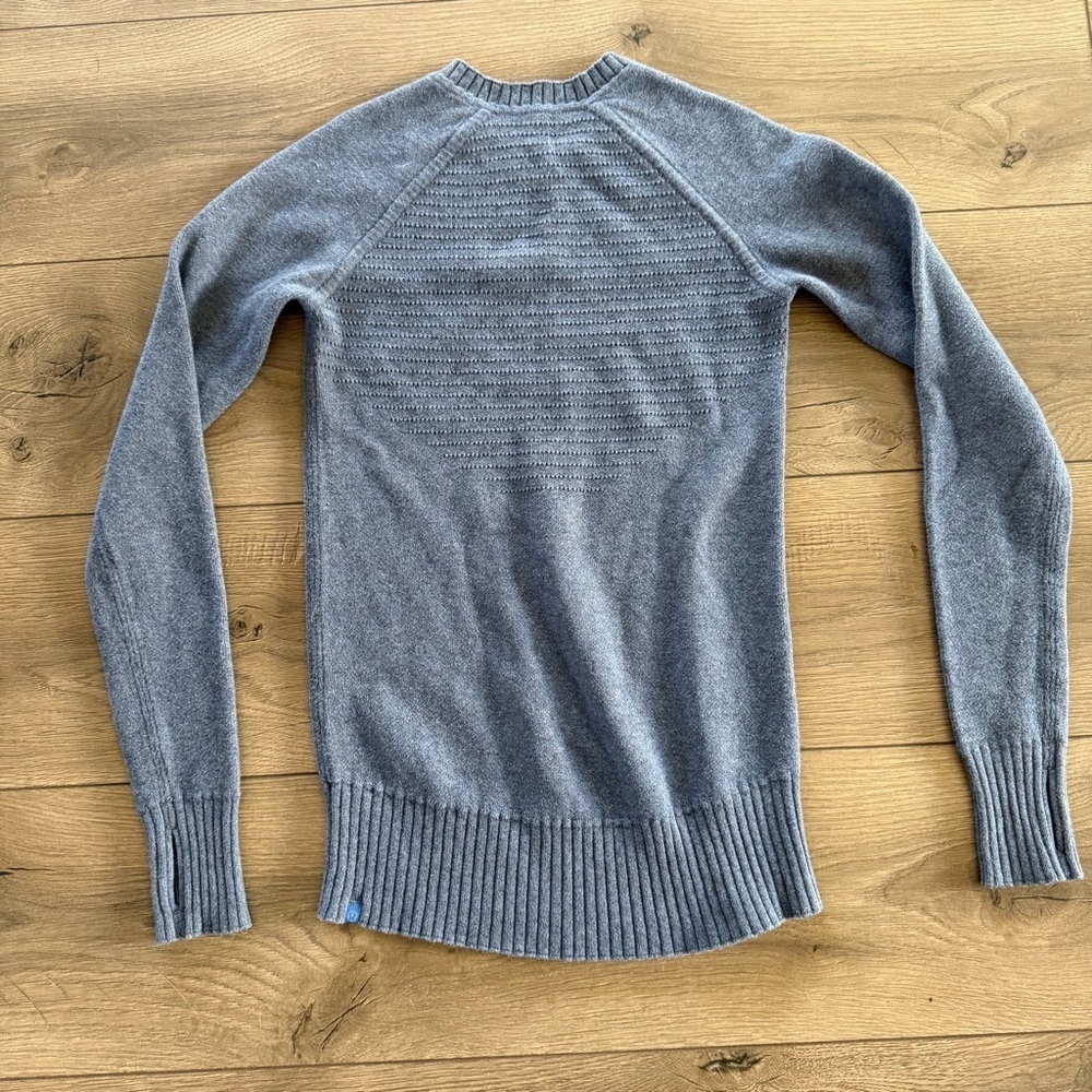 LULULEMON Women's Blue Crewneck Sweater - Picture 7 of 10